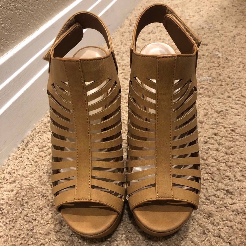 SPEED LIMIT 98 heels - size 7.5